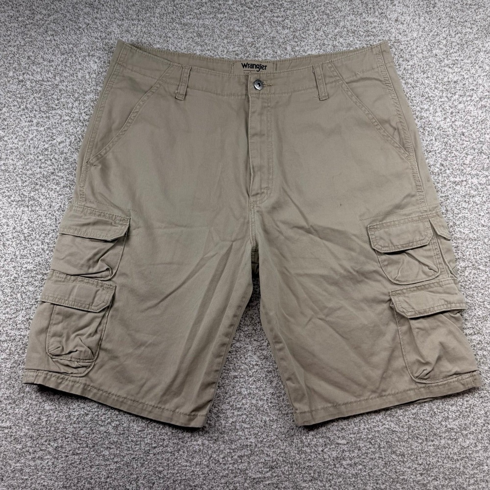 Men's Wrangler Authentics Beige Tan Khaki 100% Cotton Cargo Shorts Size 36x11